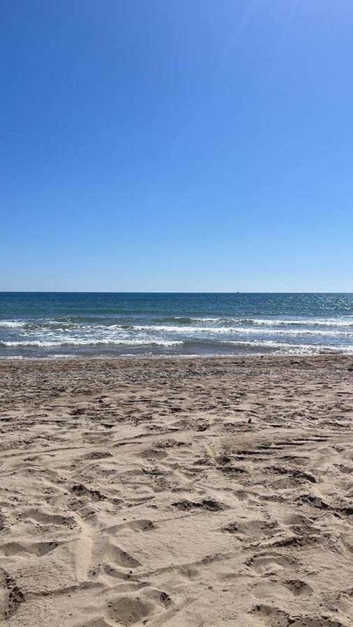 Alquilo Hermoso Apartamento En La Paradisiaca Oropesa Del Mar, 2Habitaciones, 1 Bano, Cocina, Salon, Aire Acondicionado Y Balcon A 400 Metros De La Playa Morro De Gos, Muy Cerca De Supermercados, Comercios Y Bares Exterior foto